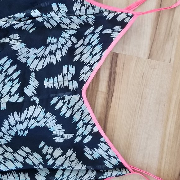 Elizabeth and James Dress - Picture 3 of 6